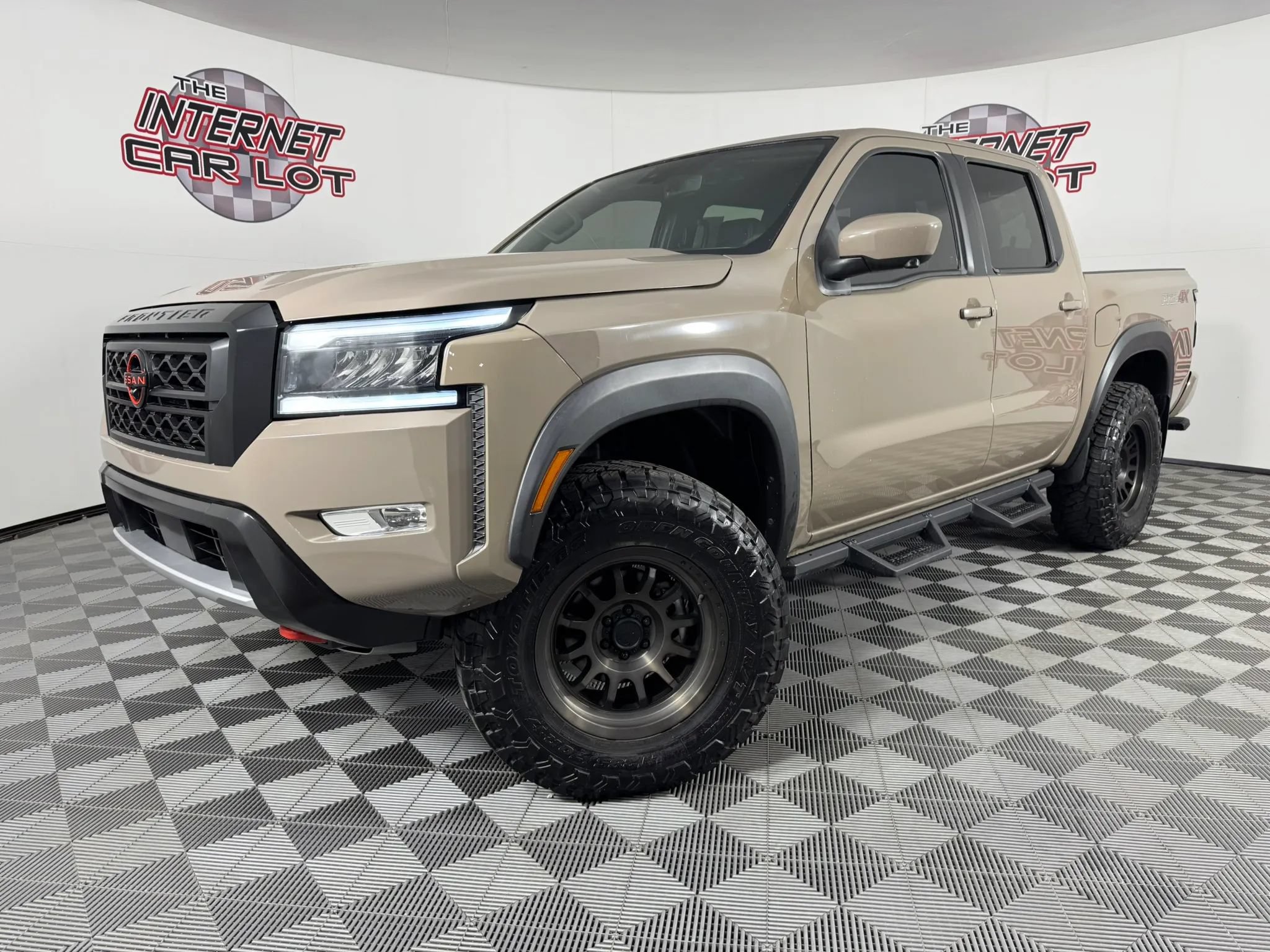 Used 2023 Nissan Frontier PRO-4X w/ Pro-4X Premium Package
