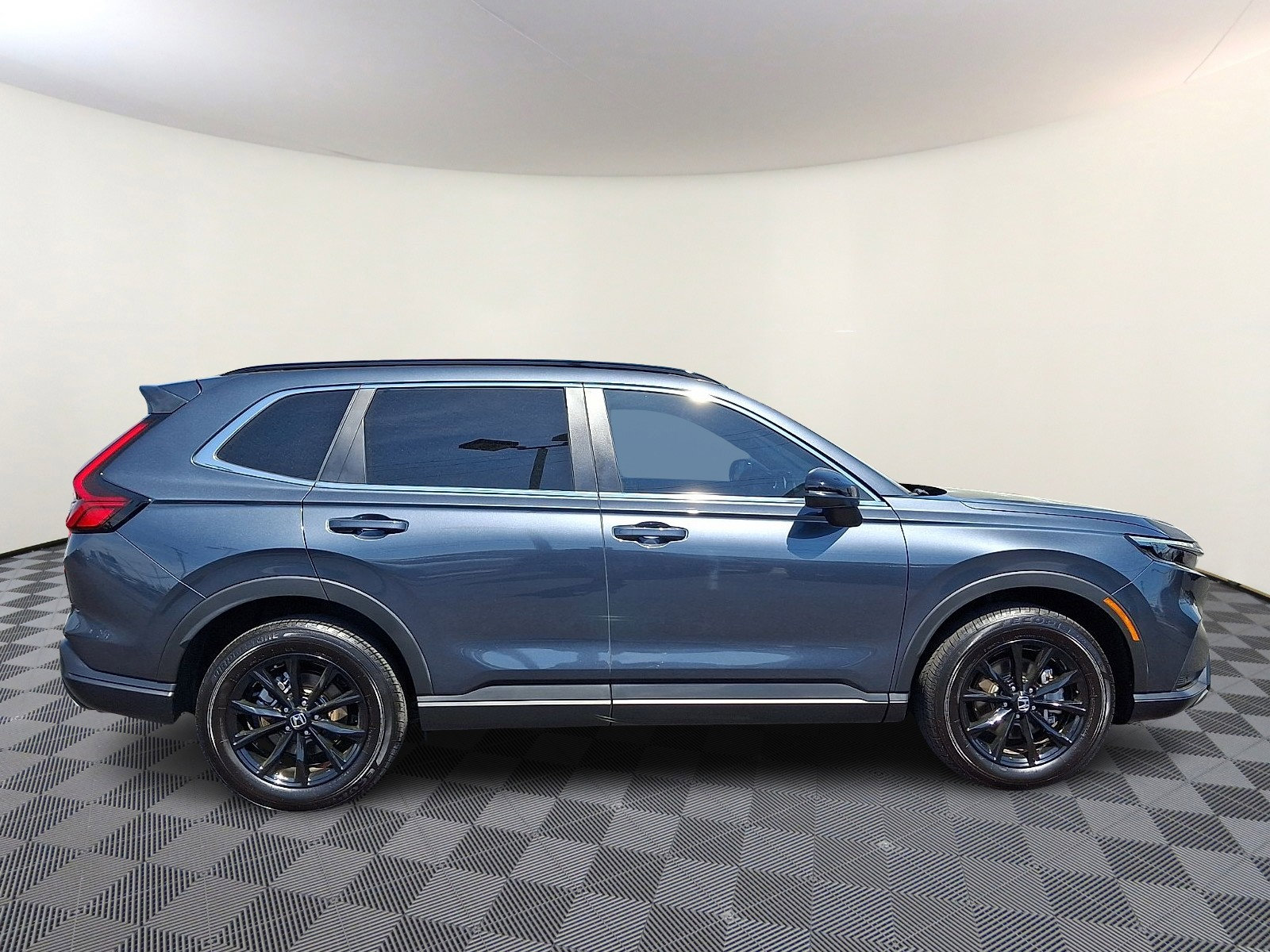 Used 2025 Honda CR-V Sport-L image 8