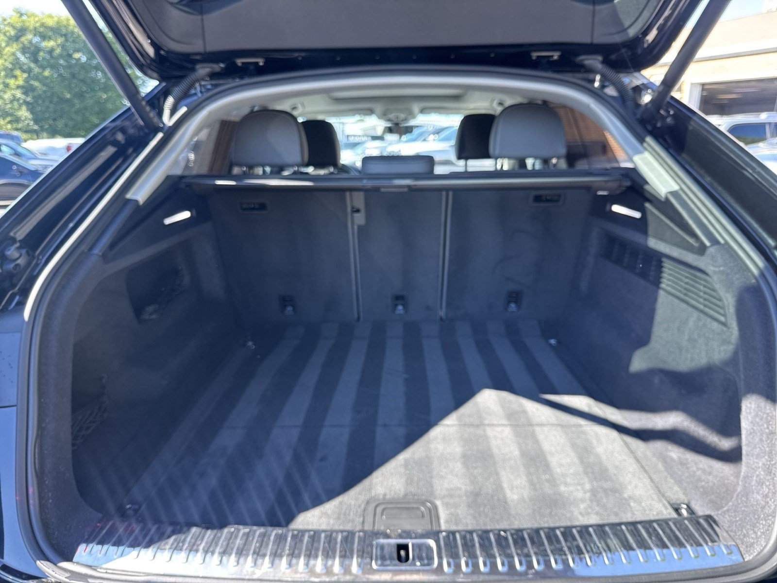Used 2025 Audi Q8 Premium Plus AWD/4WD image 23