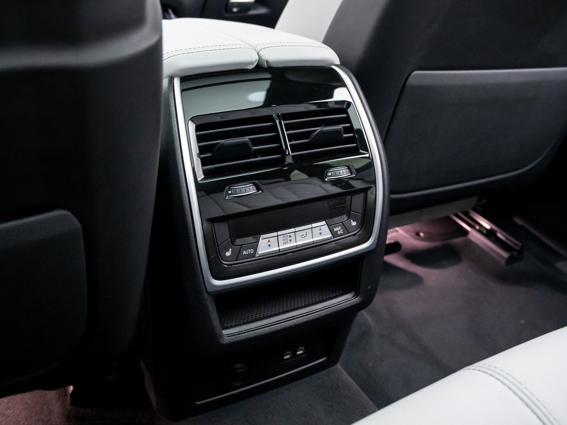 Certified 2026 BMW X5 M60i AWD/4WD image 20