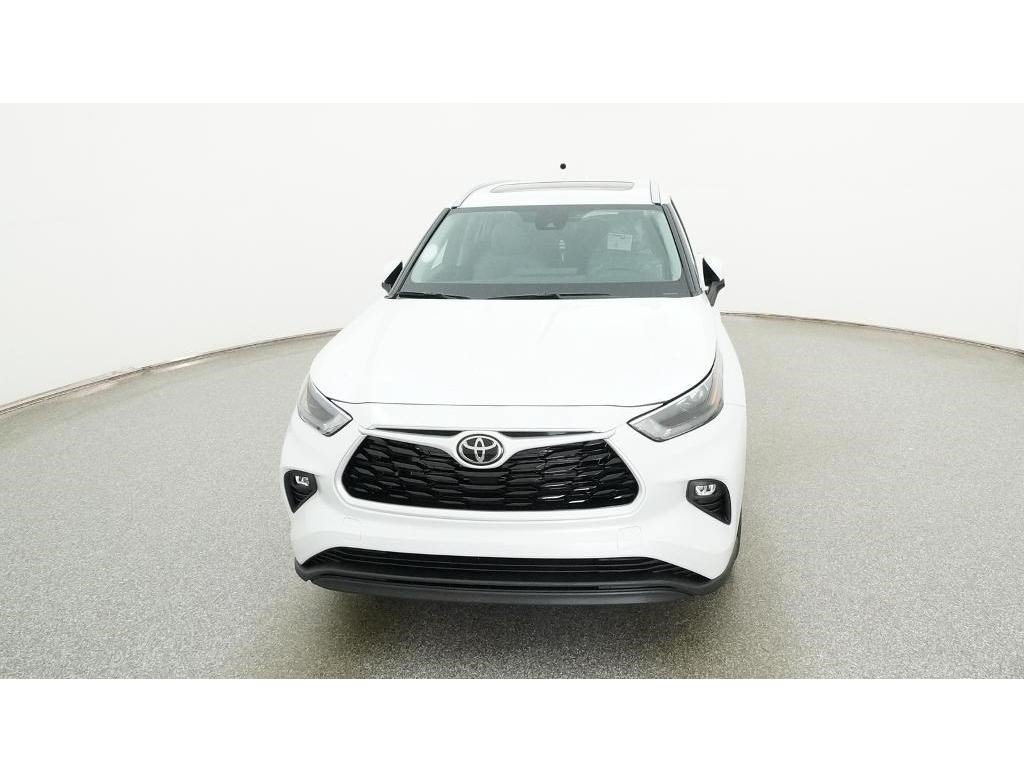 New 2026 Toyota Highlander XLE AWD/4WD image 16