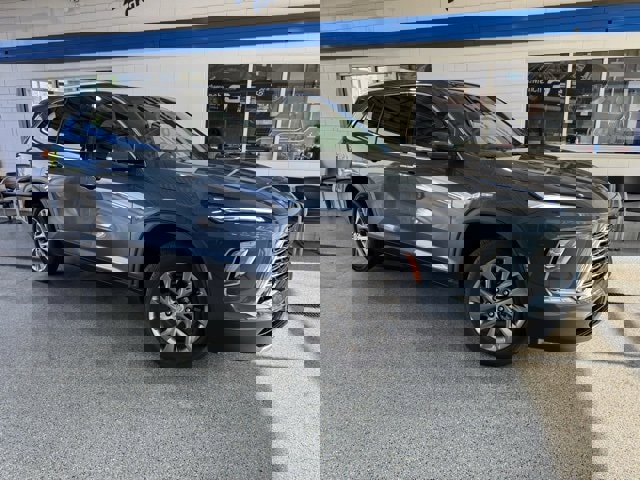 New 2026 Buick Enclave Preferred w/ LPO, Floor Liner Package image 2