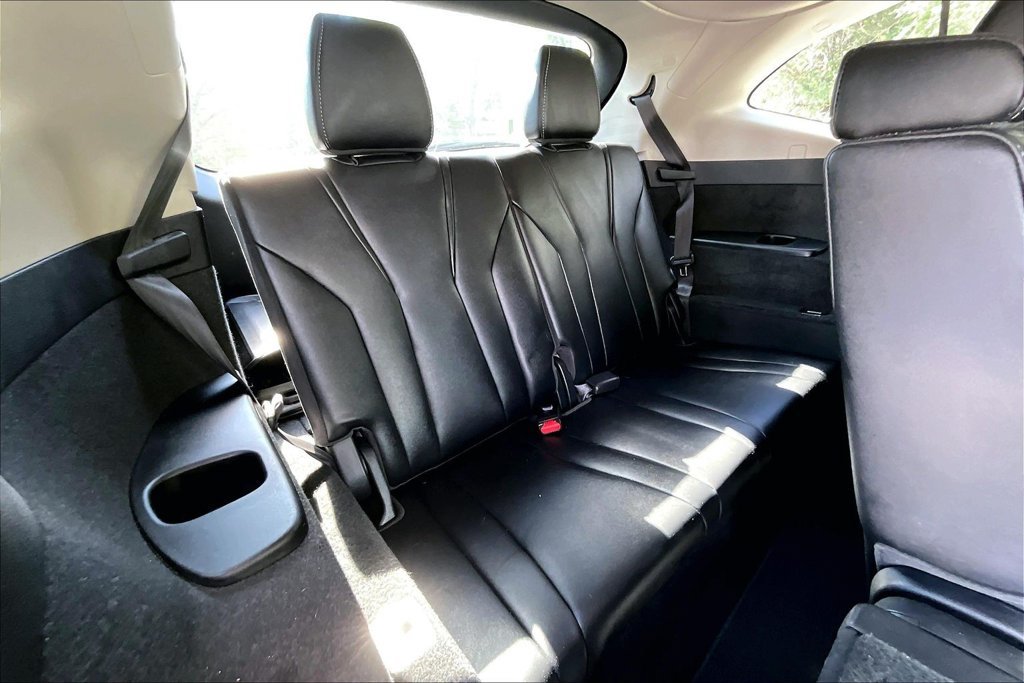 Used 2024 Acura MDX w/ Technology Package AWD/4WD image 38
