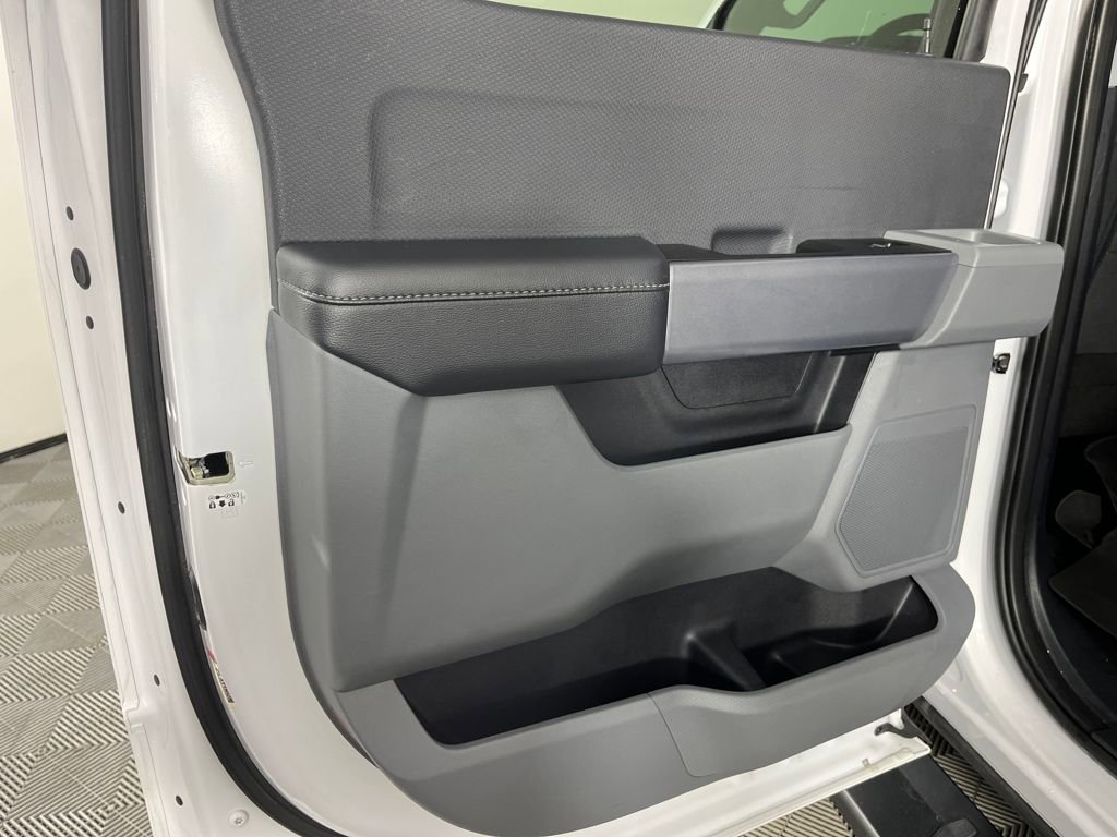 Used 2022 Ford F150 XLT w/ Trailer Tow Package image 12