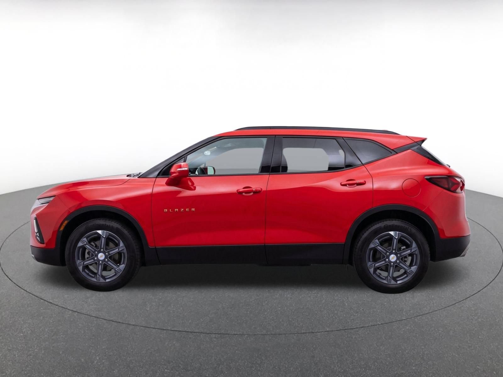 Used 2026 Chevrolet Blazer LT FWD image 4