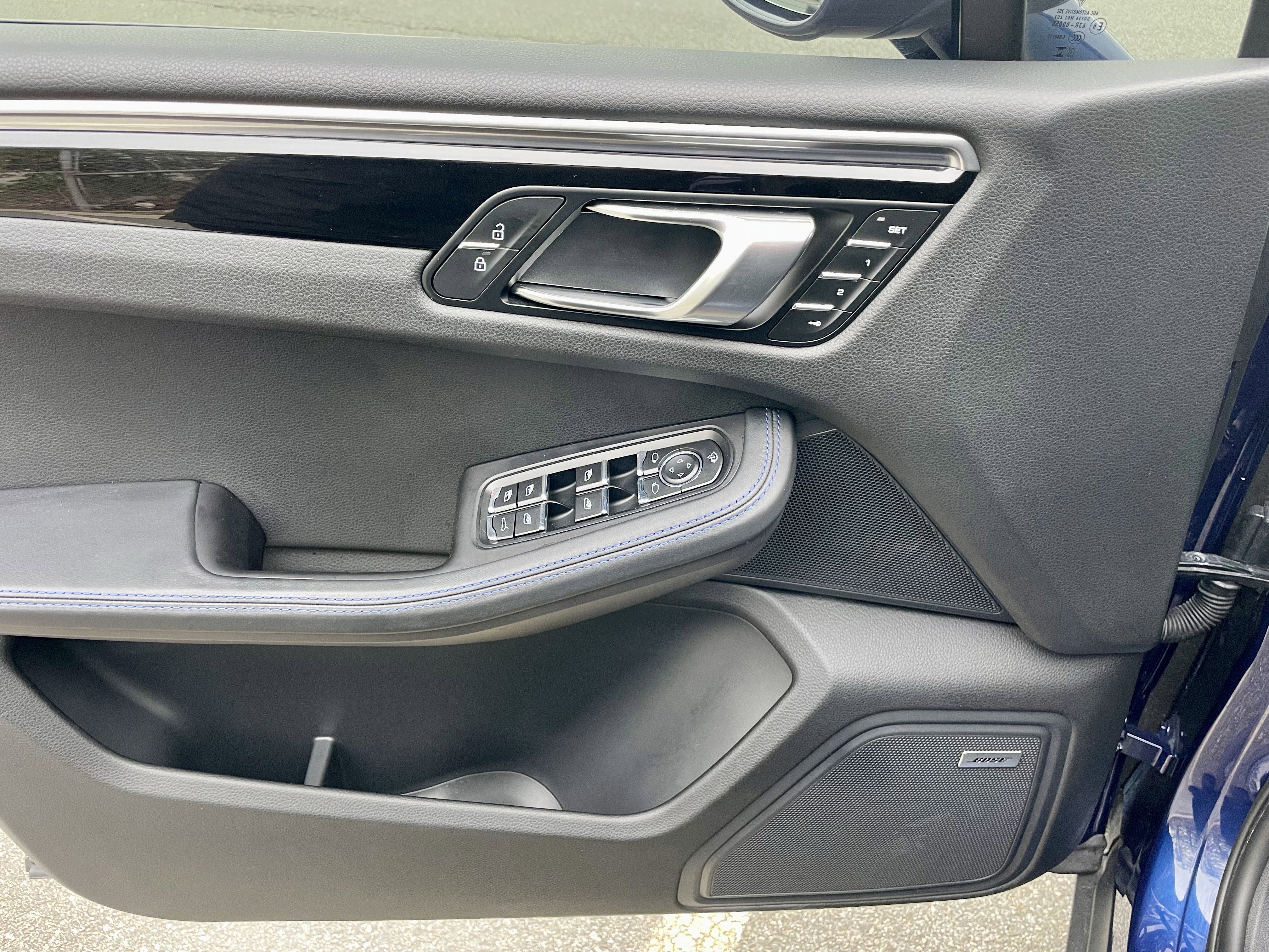 Used 2023 Porsche Macan Turbo image 12