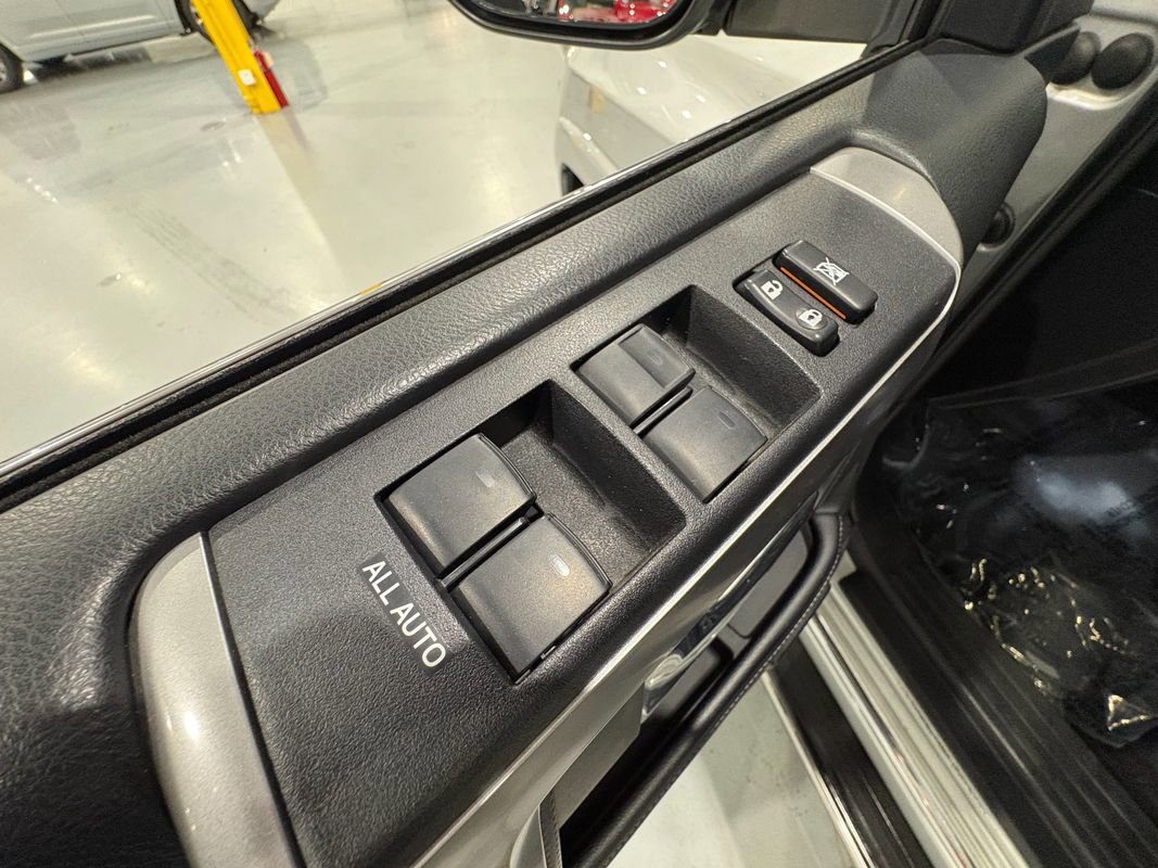 Used 2017 Toyota 4Runner Limited w/ Four Season Floor Mat Package image 37