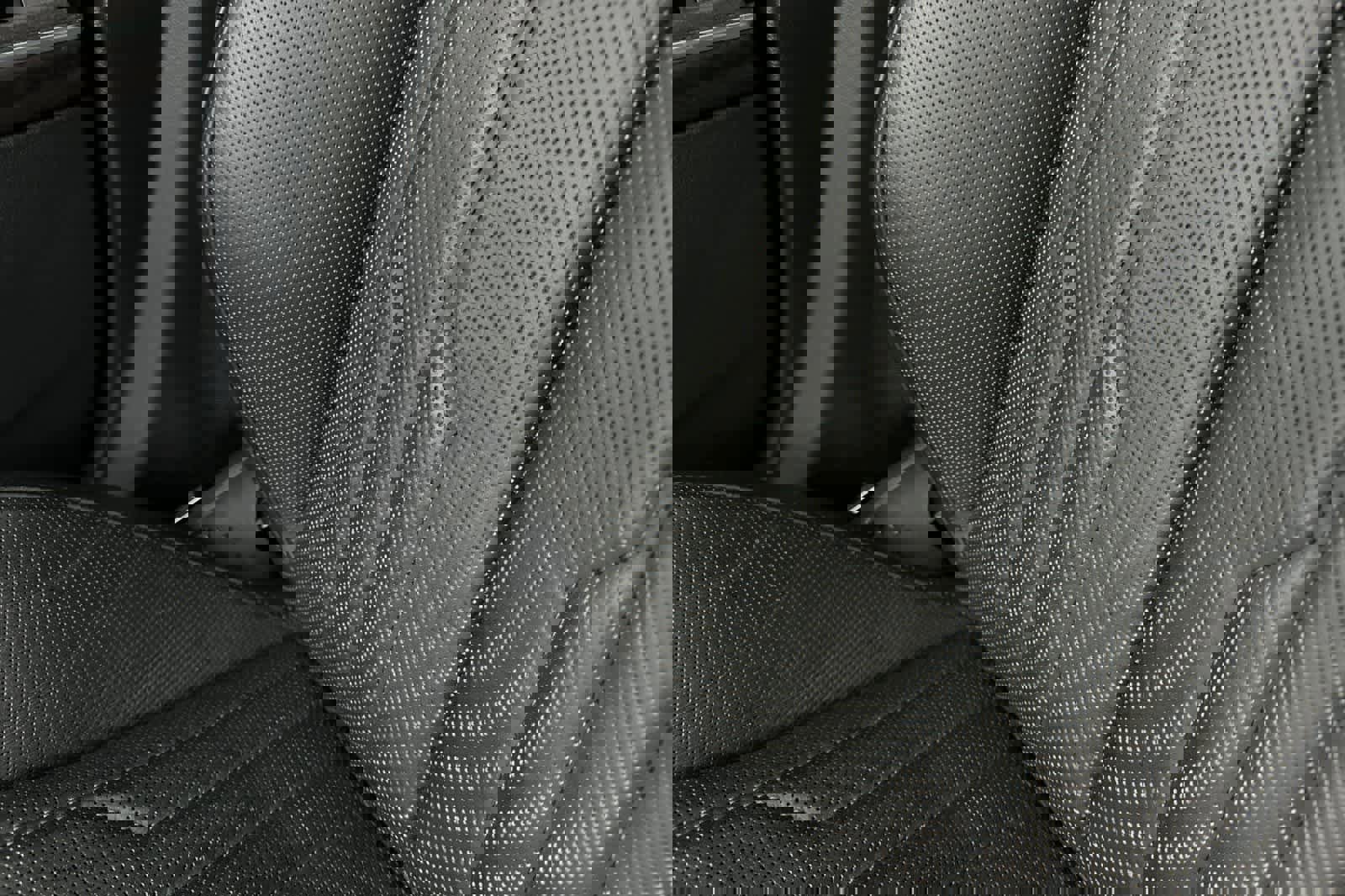 Used 2020 Audi A8 L 4.0T w/ Executive Package image 26