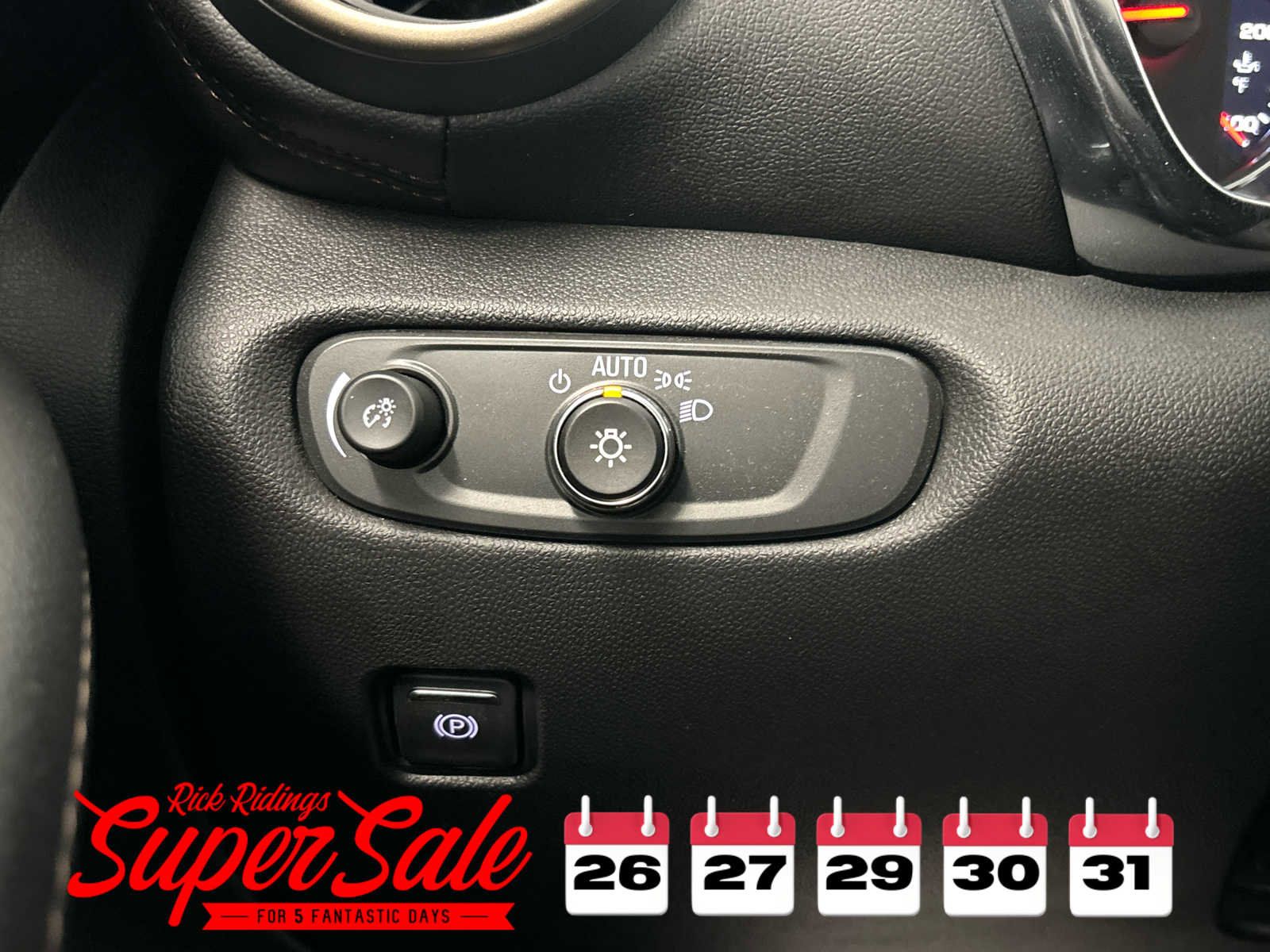 Used 2024 Chevrolet Blazer Premier w/ Enhanced Convenience Package image 24