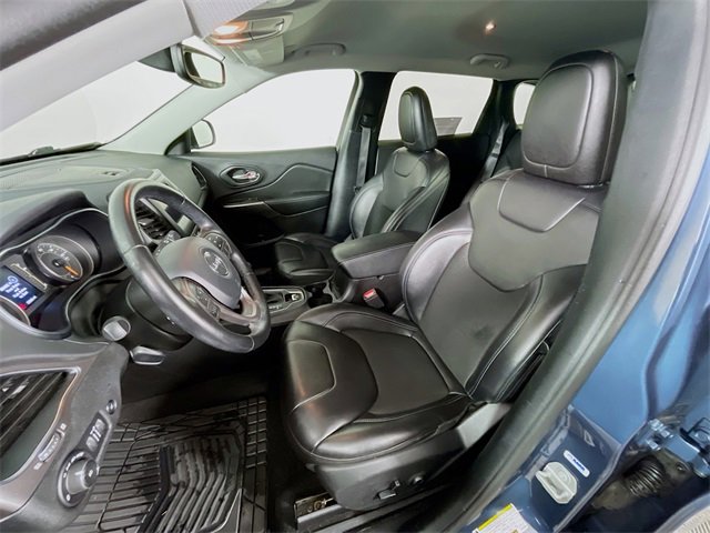 Used 2020 Jeep Cherokee Latitude Plus w/ Cold Weather Group image 20