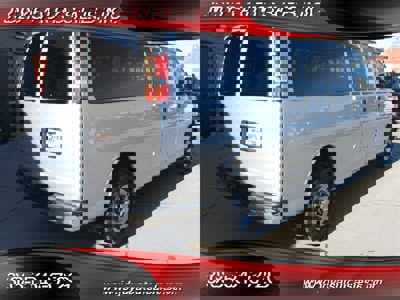 Used 2017 Chevrolet Express 3500 LT w/ LT Preferred Equipment Group image 30