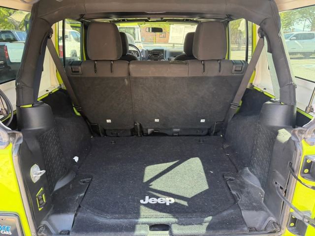 Used 2017 Jeep Wrangler Unlimited Sport w/ Connectivity Group AWD/4WD image 20
