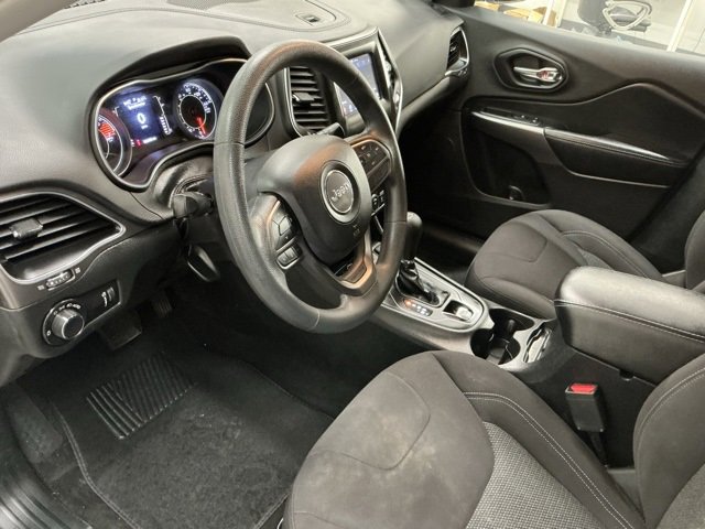 Used 2020 Jeep Cherokee Latitude image 14