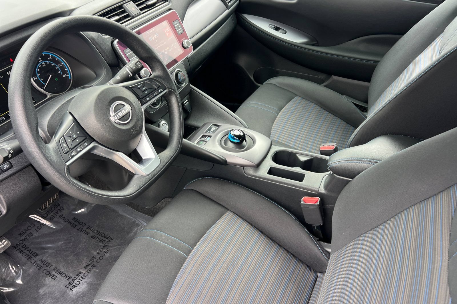 Certified 2025 Nissan Leaf S FWD image 10