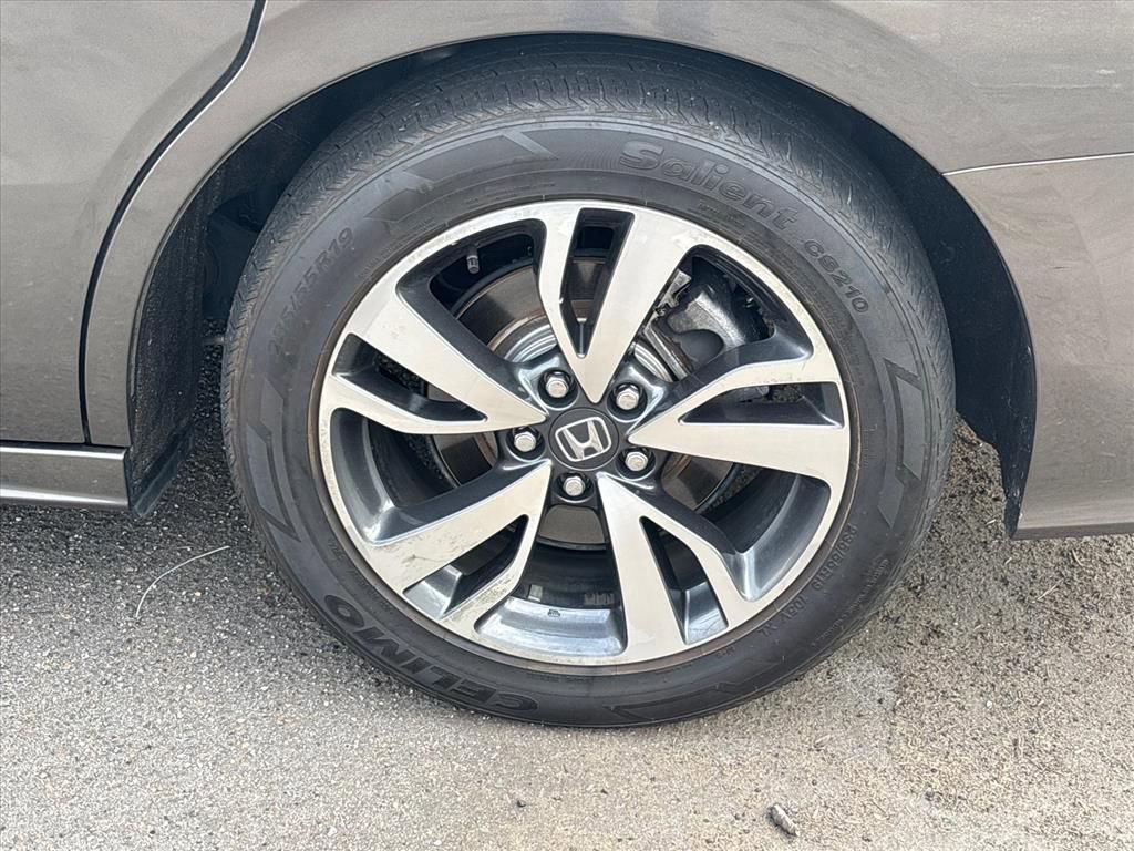 Used 2022 Honda Odyssey Touring image 13