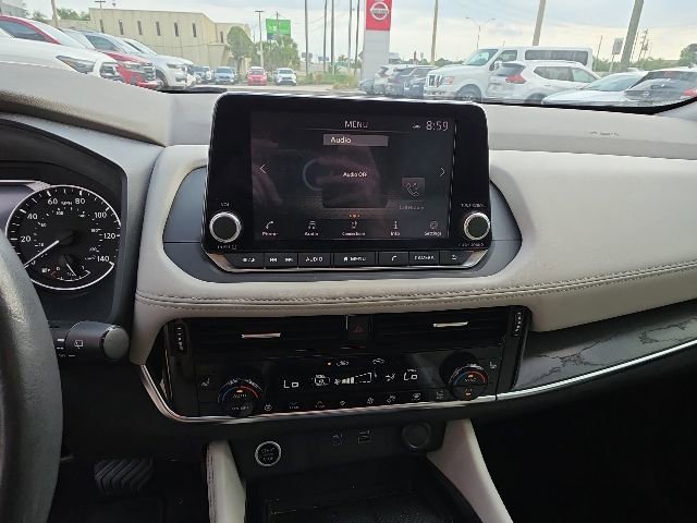 Used 2021 Nissan Rogue SL FWD image 18
