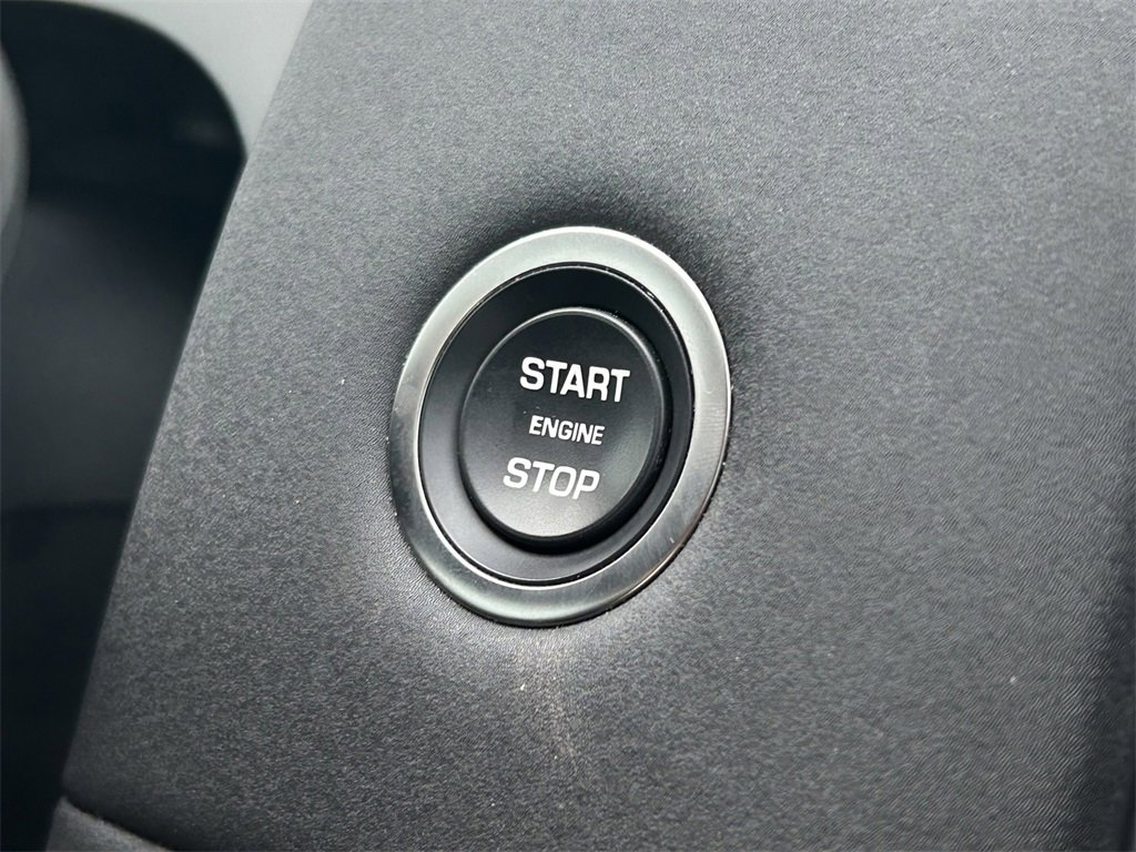 Used 2024 Land Rover Discovery Sport S image 34