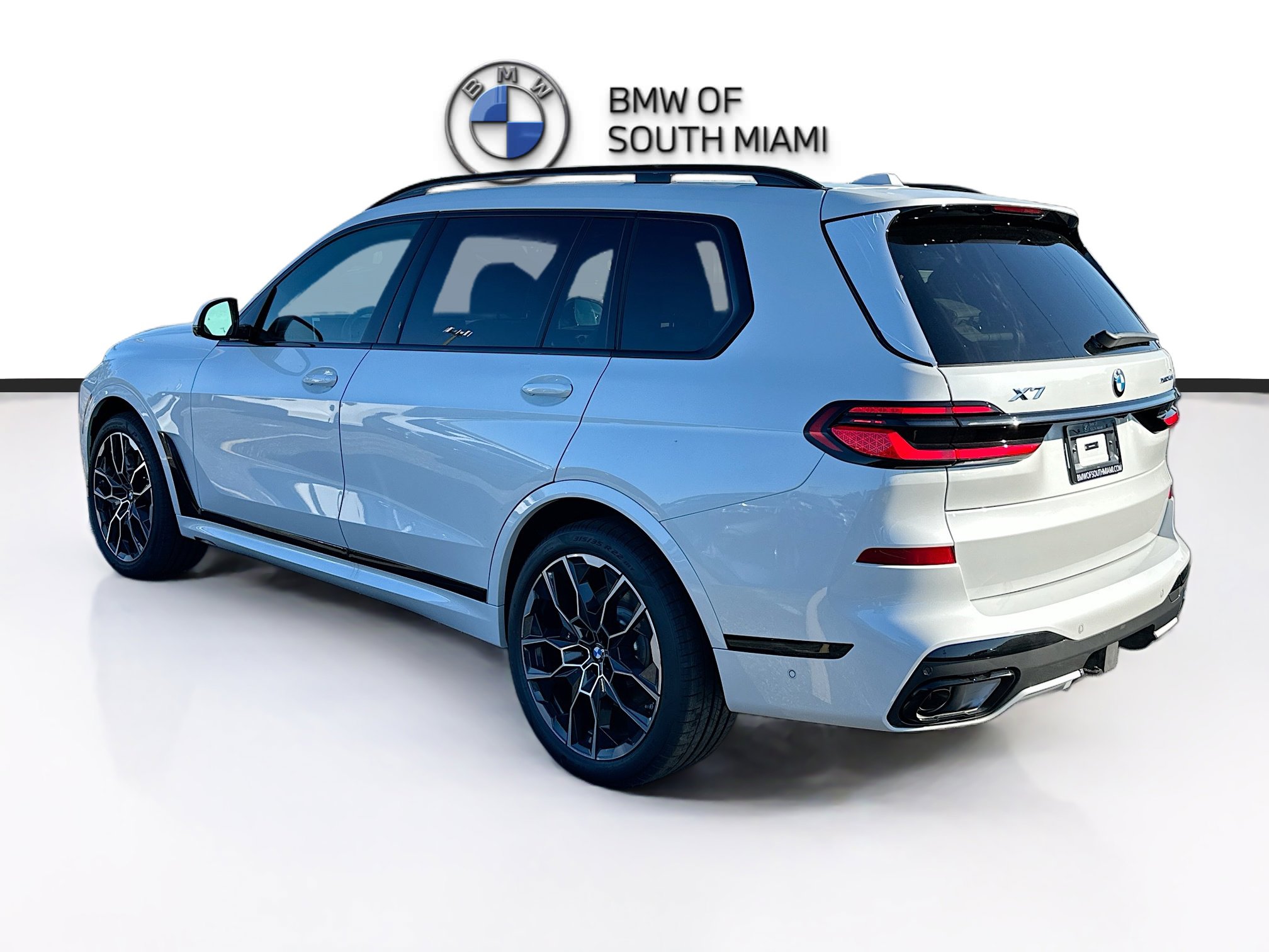 New 2026 BMW X7 xDrive40i w/ M Sport Package image 4