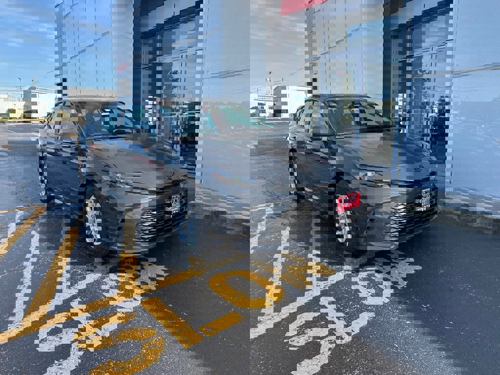 New 2026 Toyota Camry LE image 5