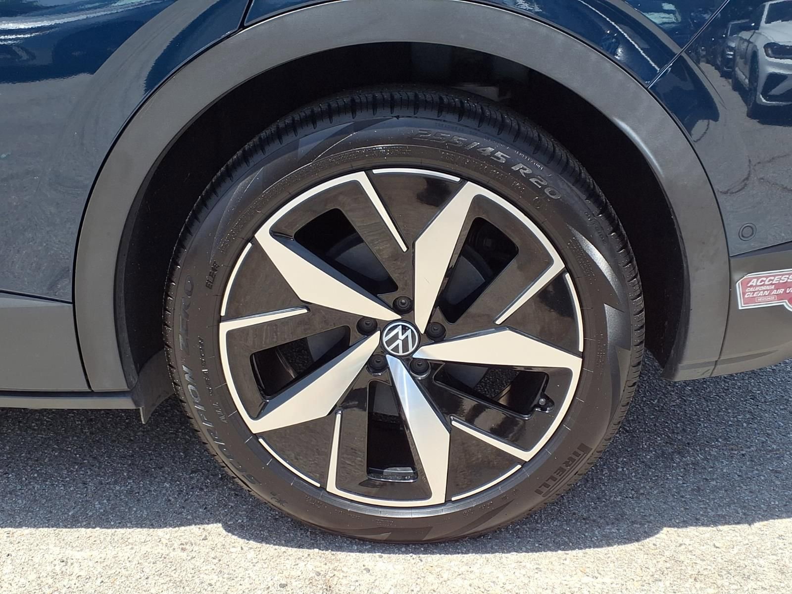 Used 2023 Volkswagen ID.4 Pro S RWD image 4