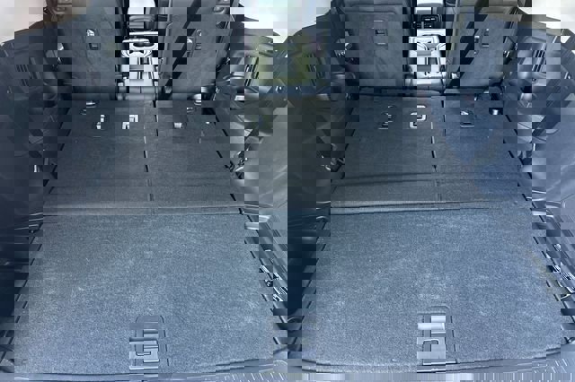 Used 2025 Honda Pilot Touring image 19