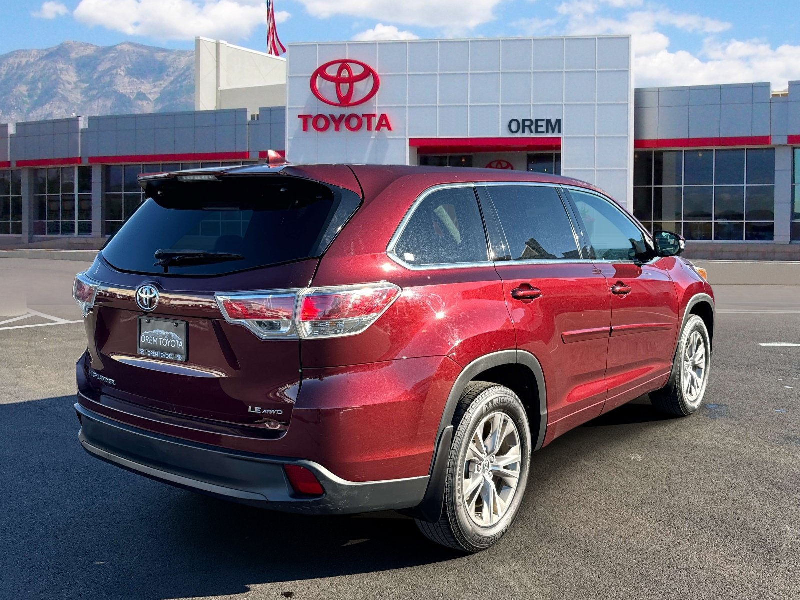 Used 2015 Toyota Highlander Plus AWD/4WD image 3