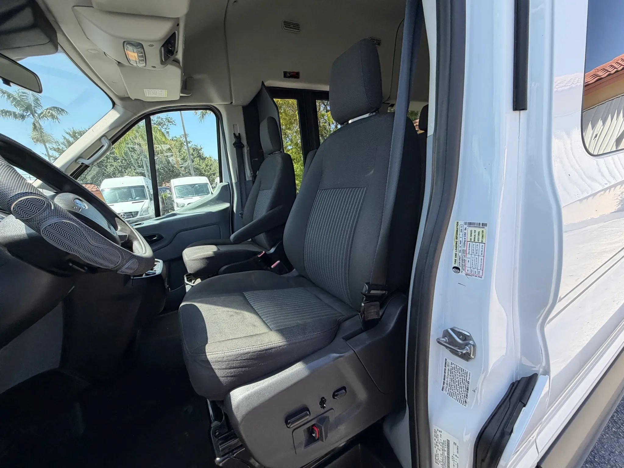 Used 2017 Ford Transit 350 XLT RWD image 17
