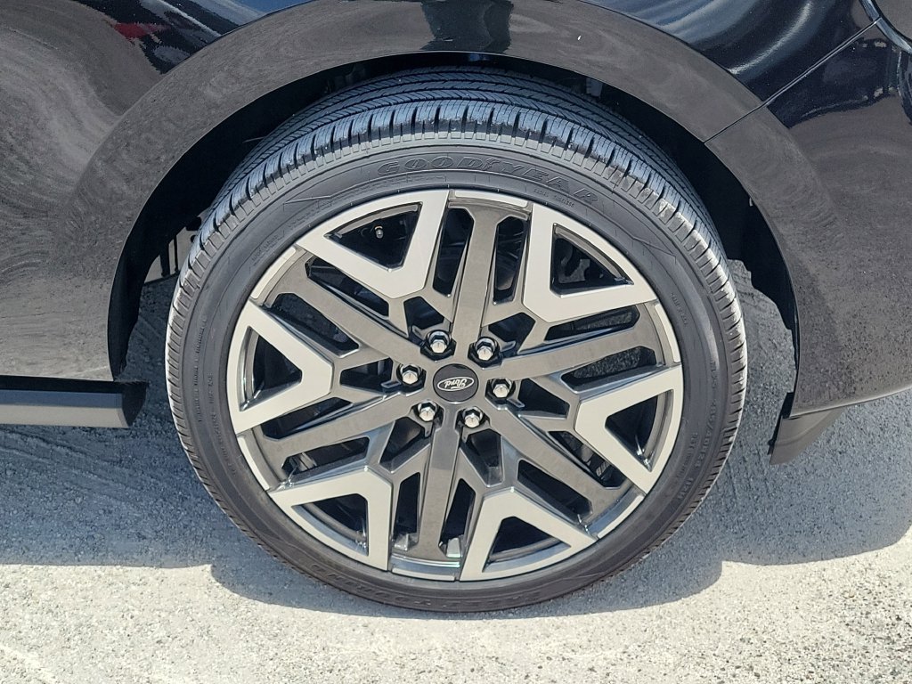 New 2026 Ford Expedition Max Platinum w/ Platinum Ultimate Package AWD/4WD image 6