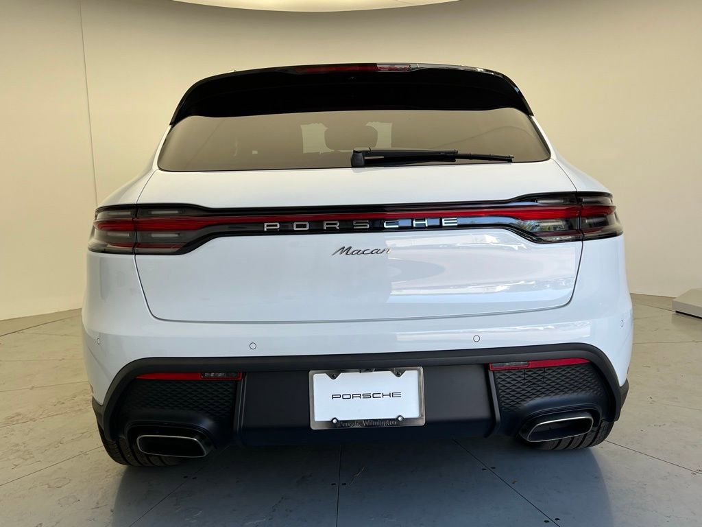 Used 2026 Porsche Macan AWD/4WD image 21