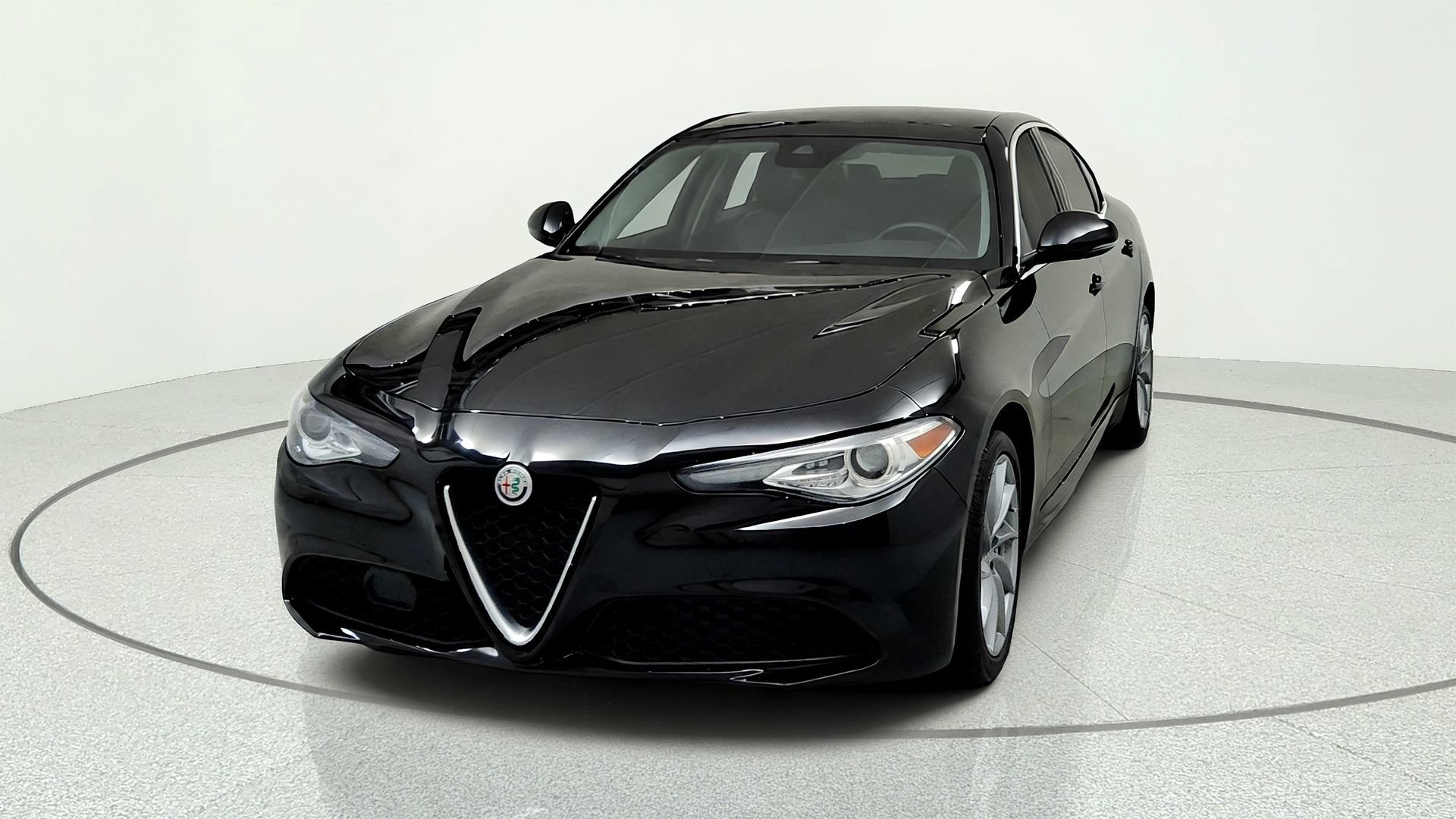 Used 2020 Alfa Romeo Giulia AWD w/ Cold Weather Package image 8