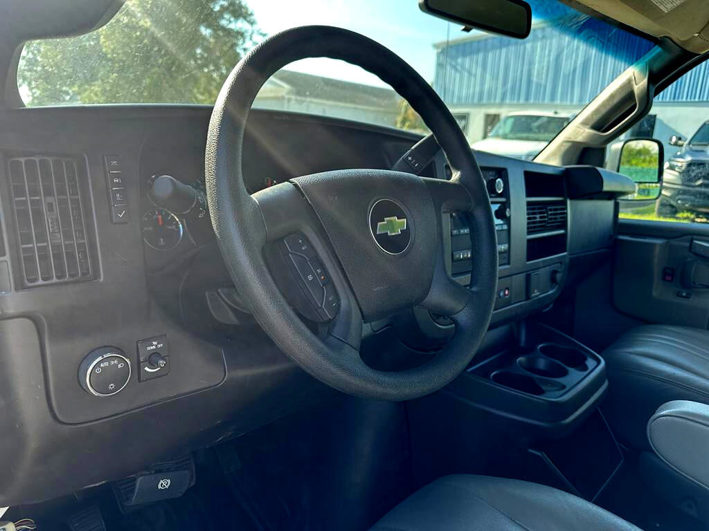 Used 2024 Chevrolet Express 2500 w/ Driver Convenience Package image 17