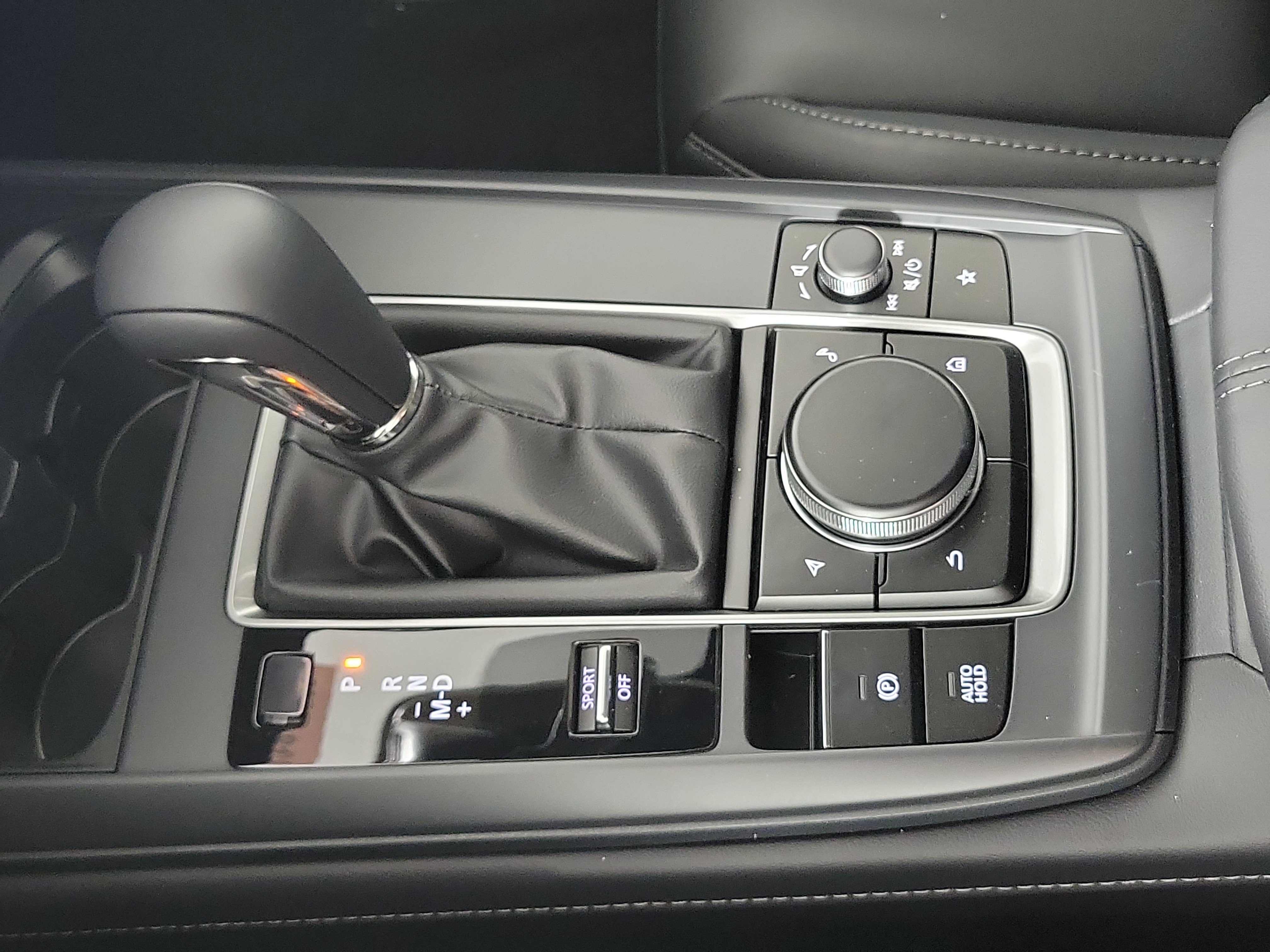 New 2026 MAZDA CX-30 AWD 2.5 S w/ Select Sport Pkg image 23