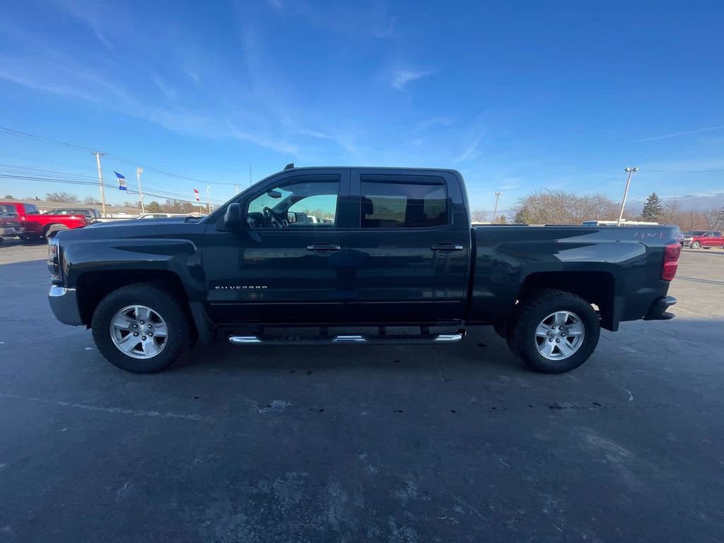 Used 2018 Chevrolet Silverado 1500 LT w/ All Star Edition AWD/4WD image 6
