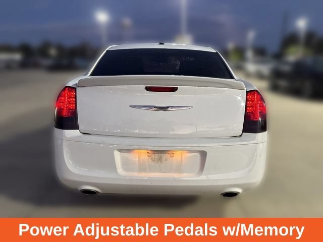 Used 2013 Chrysler 300 S w/ Luxury Group AWD/4WD image 11