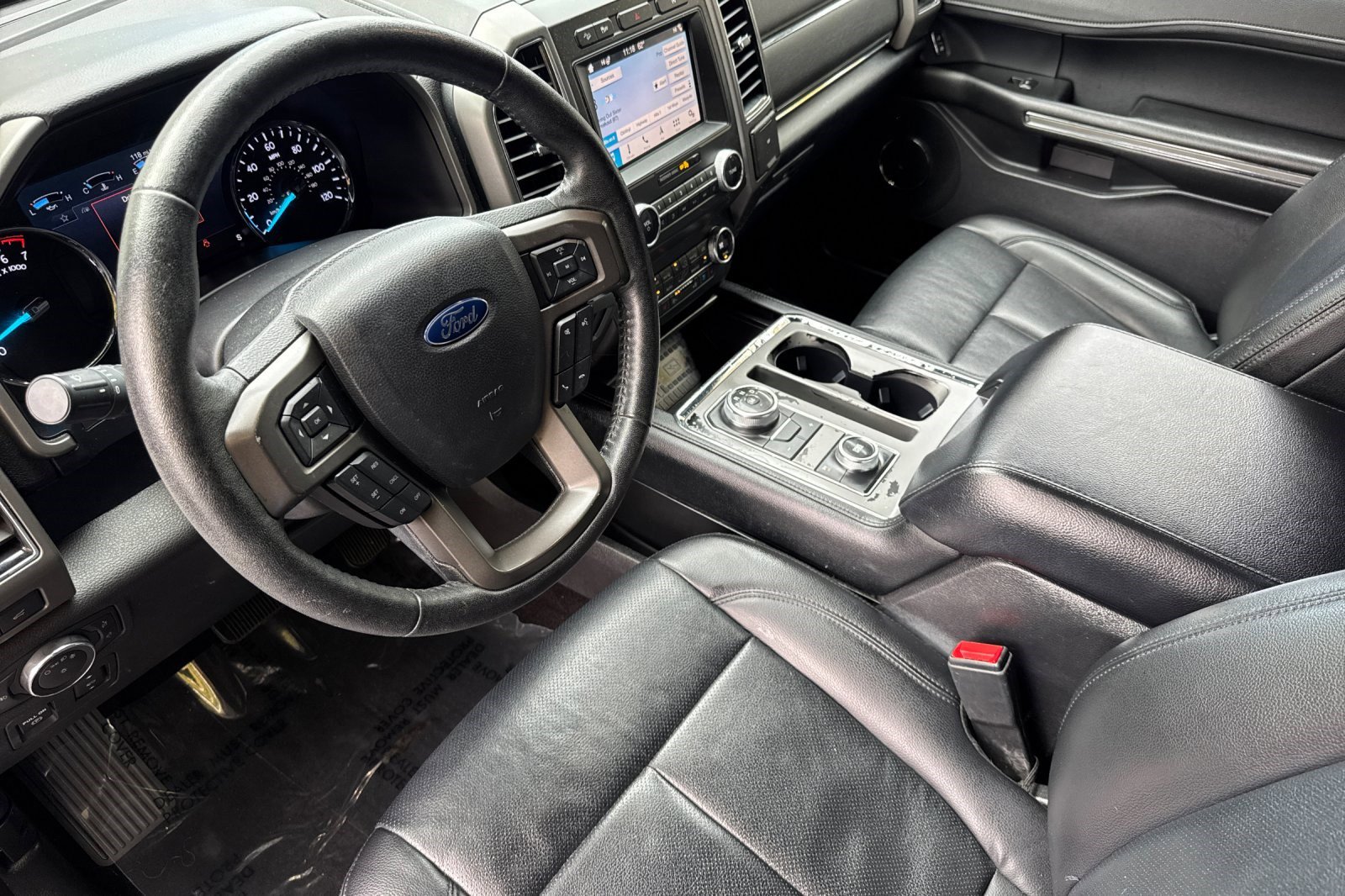 Used 2019 Ford Expedition XLT w/ Equipment Group 202A image 4