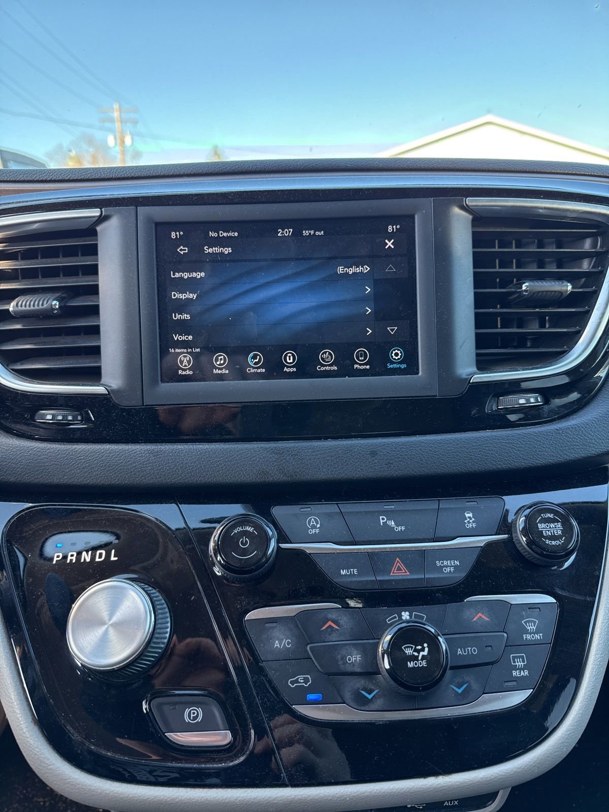 Used 2019 Chrysler Pacifica Touring-L image 12