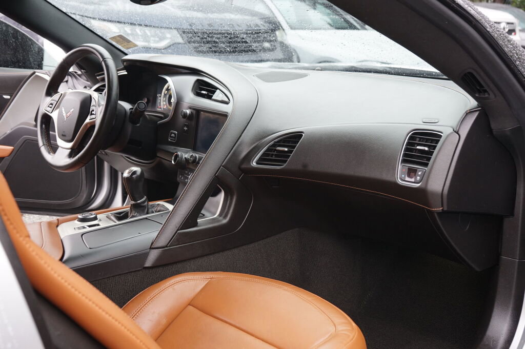 Used 2015 Chevrolet Corvette Stingray Coupe w/ 2LT Preferred Equipment Group image 13