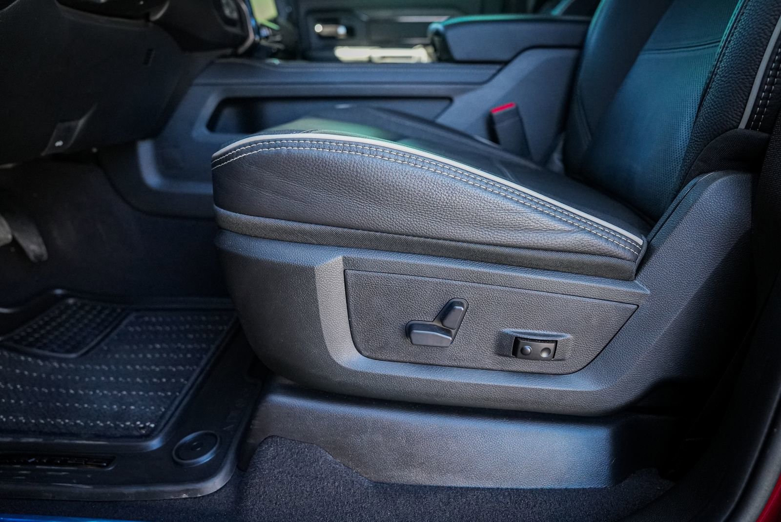 Used 2026 RAM 3500 Limited image 16