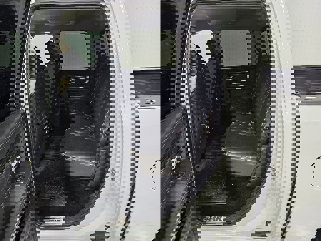 Used 2015 RAM 1500 Limited image 12