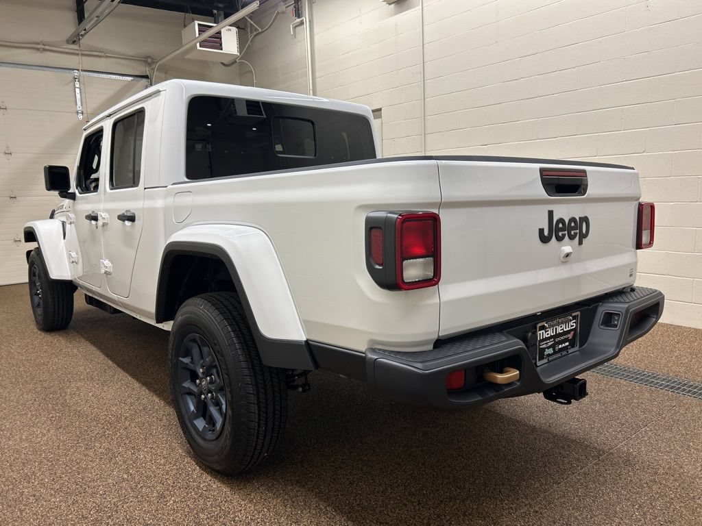 New 2026 Jeep Gladiator Sport AWD/4WD image 4