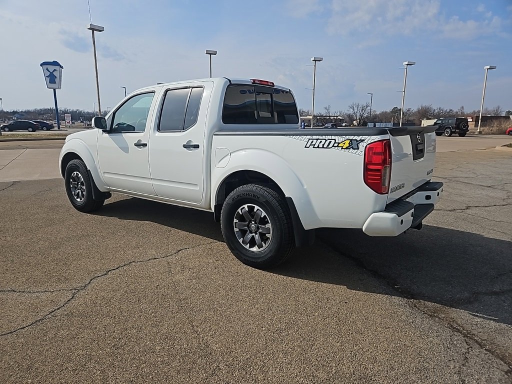 Used 2019 Nissan Frontier PRO-4X image 9