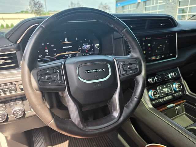 Used 2023 GMC Yukon Denali Ultimate AWD/4WD image 28