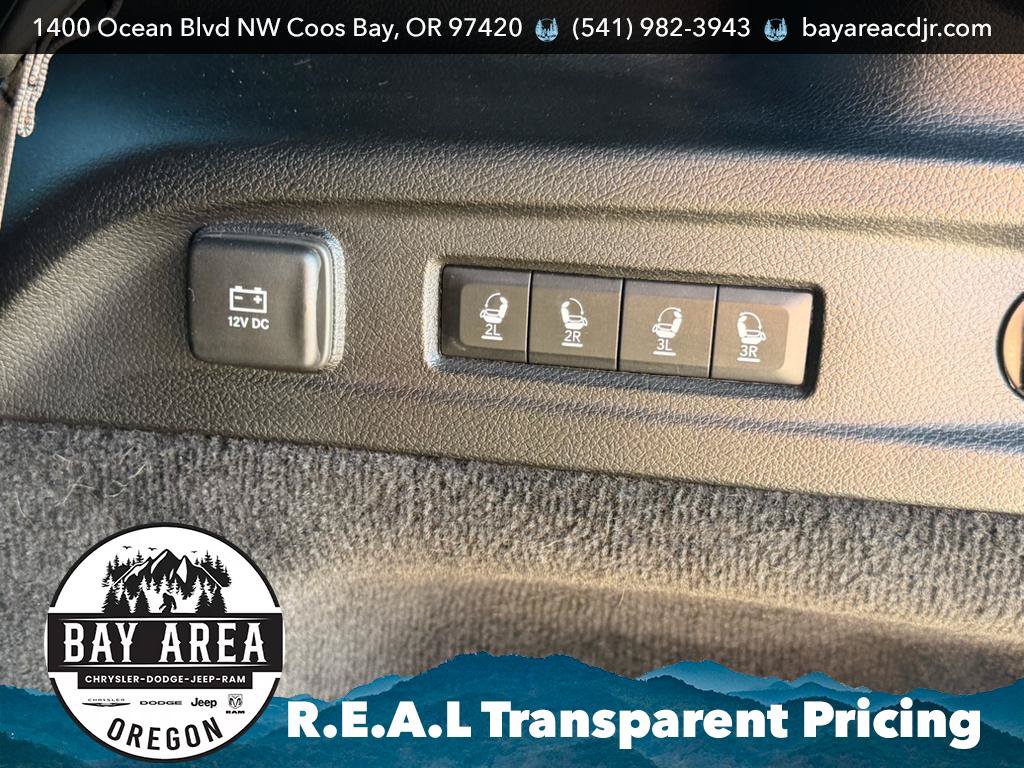 Used 2024 Jeep Grand Cherokee L Summit AWD/4WD image 31