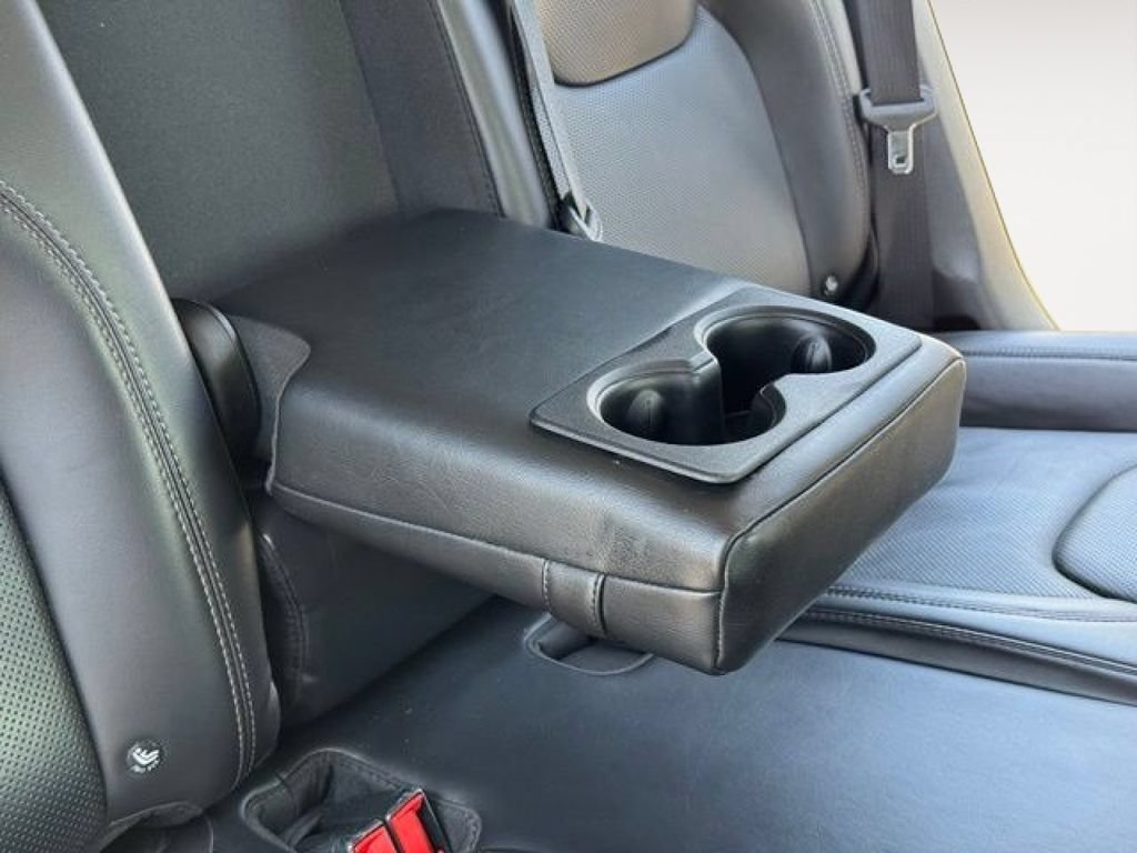 Used 2019 Jeep Cherokee Limited FWD image 21