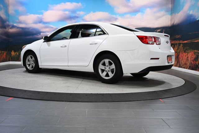 Used 2016 Chevrolet Malibu LT image 5