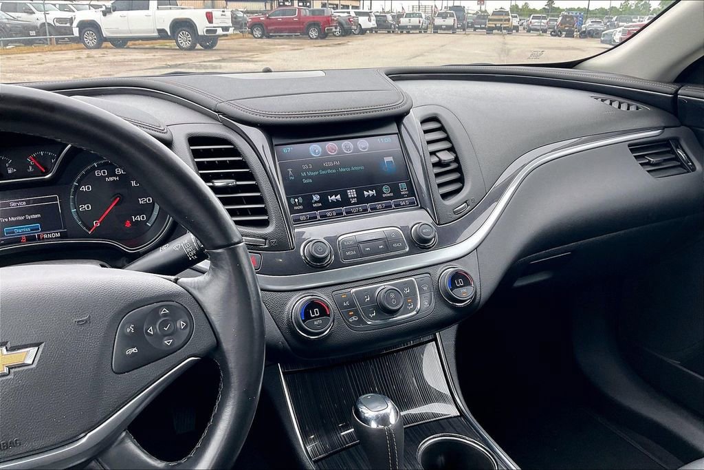 Used 2018 Chevrolet Impala LT FWD image 9