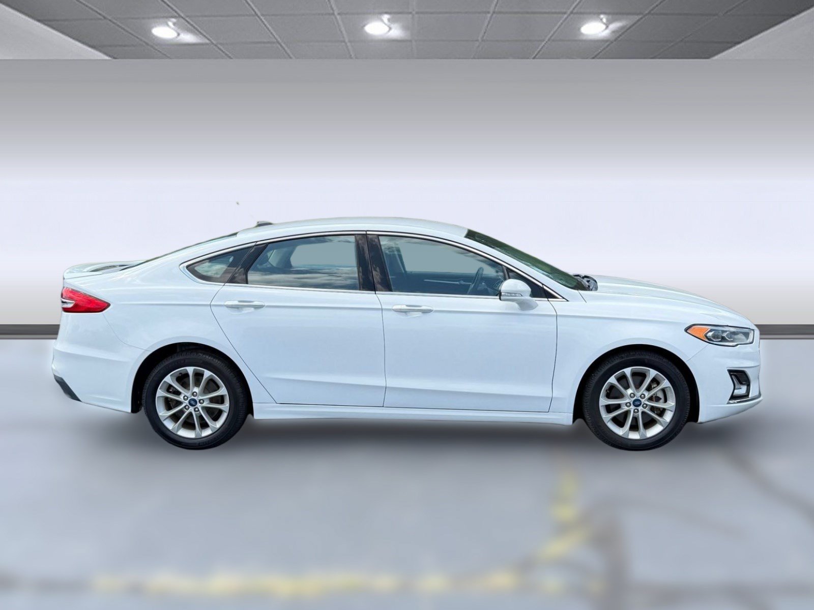 Used 2019 Ford Fusion Energi Titanium FWD image 6