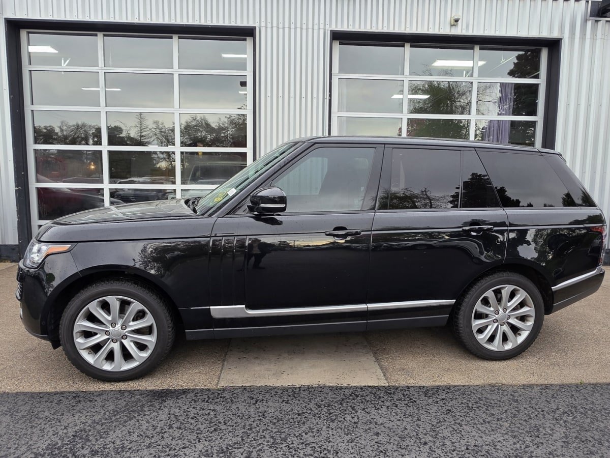 Used 2014 Land Rover Range Rover HSE AWD/4WD image 14