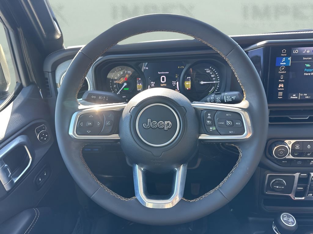 Used 2024 Jeep Wrangler Unlimited Sahara image 12