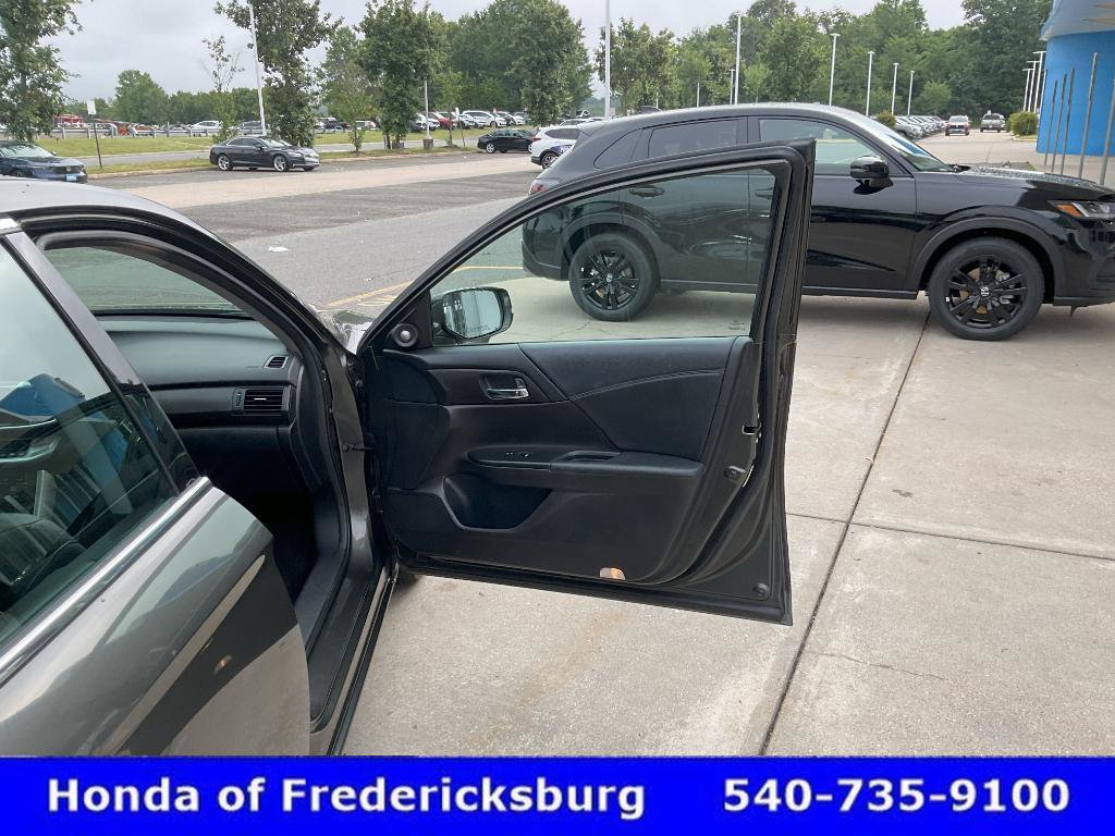 Used 2013 Honda Accord EX-L image 19